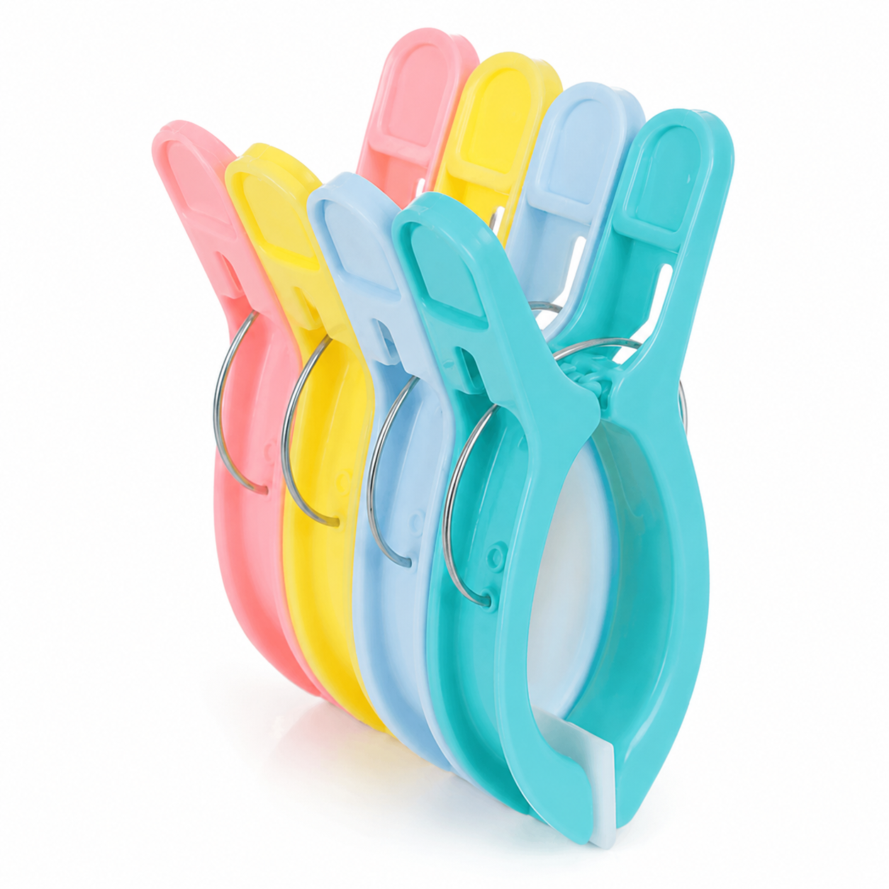 Extra large 7AGAT beach towel clips made of plastic, jumbo clothespins for sunbeds, pool, laundry, and heavy towels.