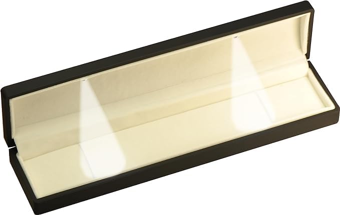 Elegant jewelry box with LED lighting for long chains, featuring a premium case by 7AGAT for proposals and jewelry presentation.