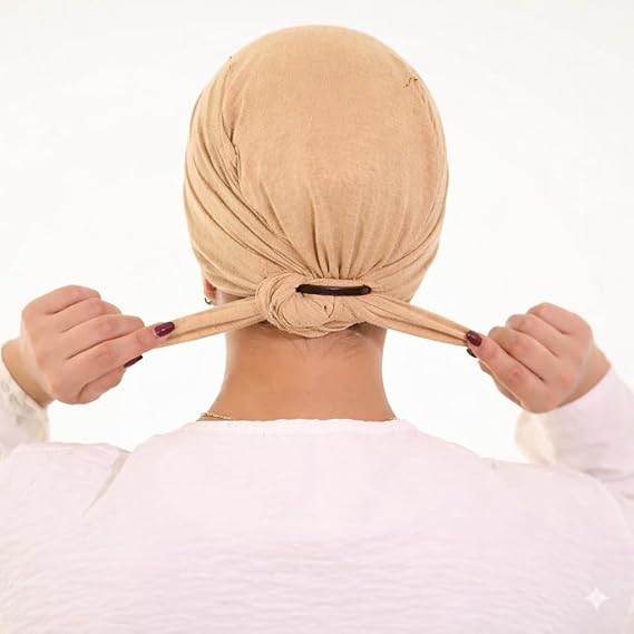 Soft lightweight women’s bandana head scarf by 7AGAT, stretch fabric for hair covering, sports, casual, and daily wear.