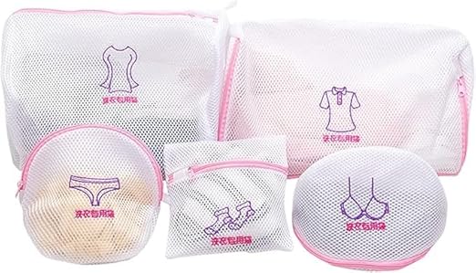 Set of five white mesh laundry bags with pink zippers in various sizes for washing machine, by 7AGAT.