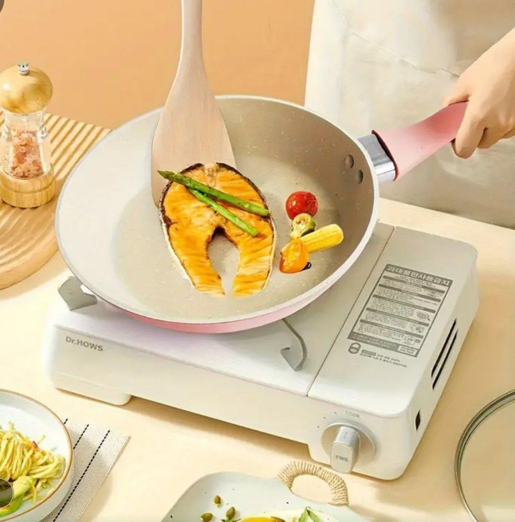 Mini granite non-stick frying pan by 7AGAT, scratch-resistant and heavy-duty, ideal for frying and sautéing in a compact design.