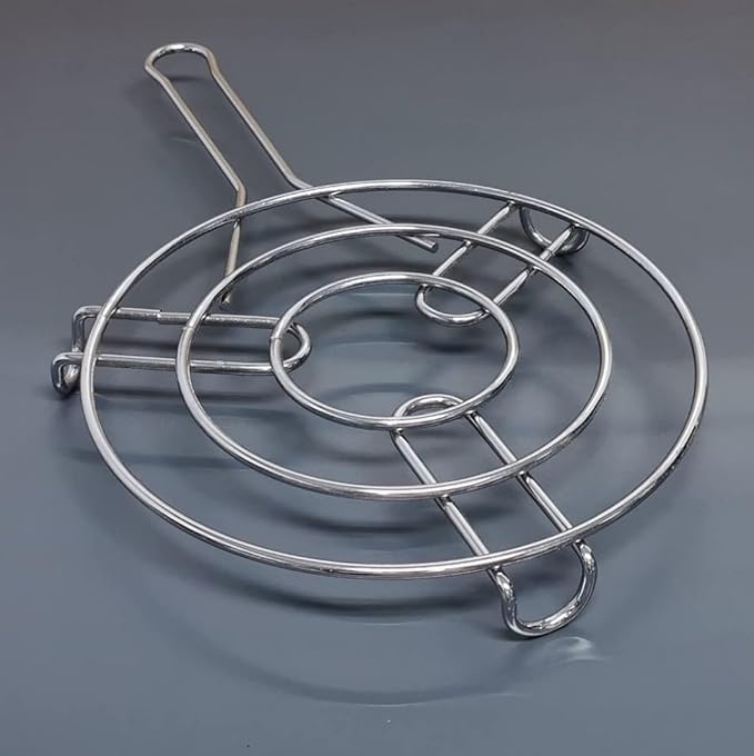 Round stainless steel hot pot mat from 7AGAT, heat-resistant table protector with non-slip surface for hot utensil placement.