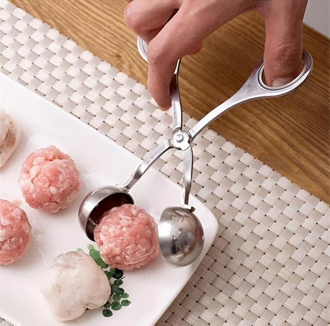 7AGAT stainless steel meatball scoop with ergonomic handle, silver, 17 cm for ice cream, dough, and food portioning.