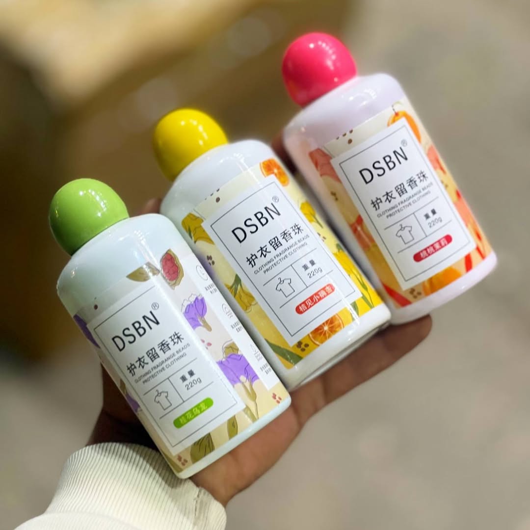 7AGAT laundry scent booster beads in a 220g package, long-lasting fabric fragrance, with cleaning cloths and multiple scent options.