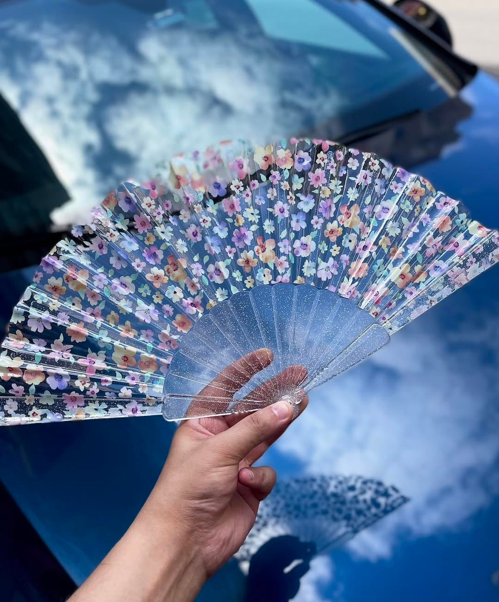 7AGAT classic Chinese style folding hand fan for line dance and popping performances, featuring intricate design and lightweight construction.