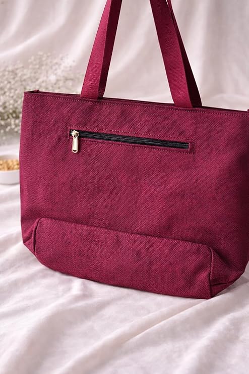 Women’s 7AGAT handbag with stylish shoulder and crossbody design, casual and evening purse with sleek, modern look.