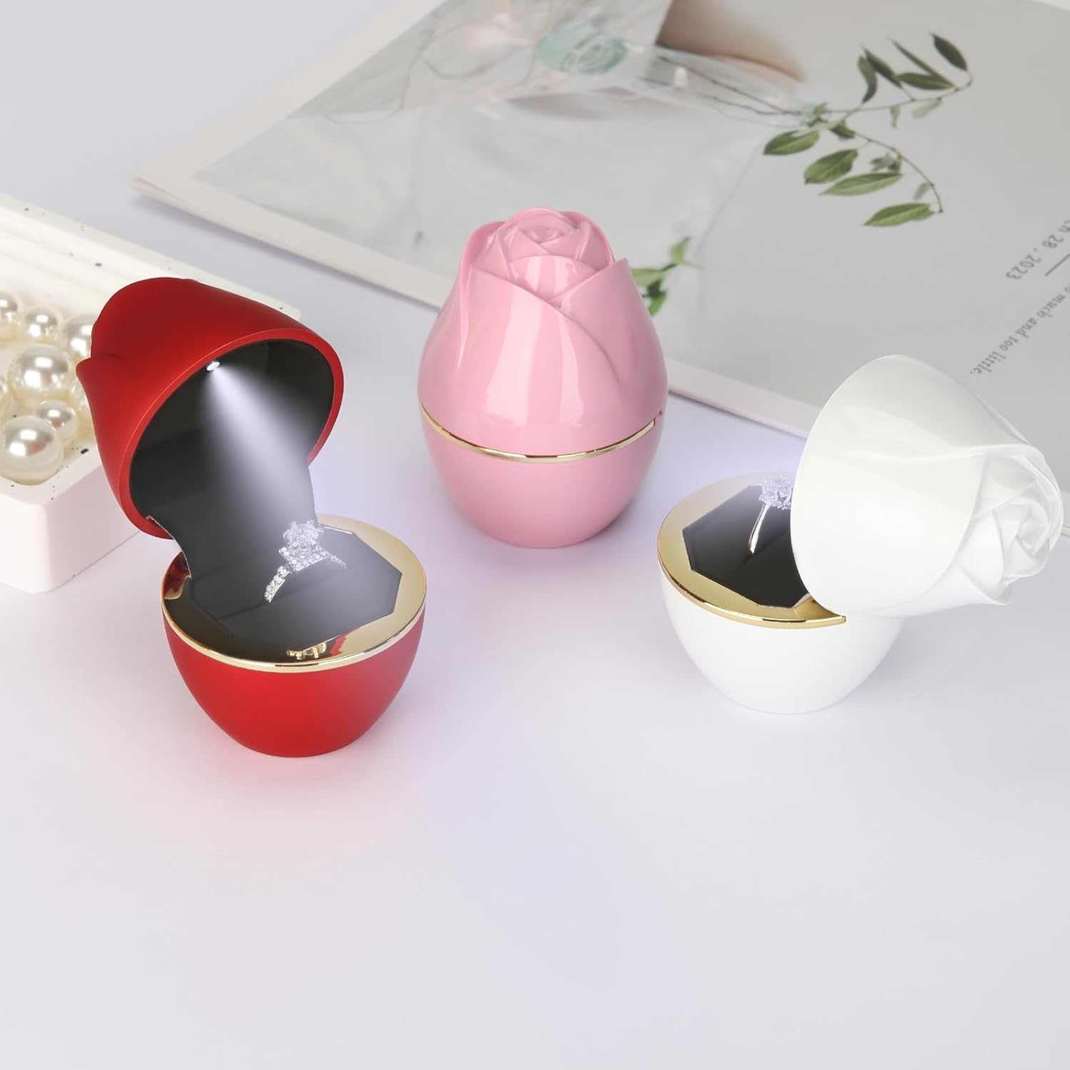 Royal Crown Velvet Jewelry Box by 7AGAT, flower-shaped case with gold-tone accents for elegant jewelry storage and gifting.