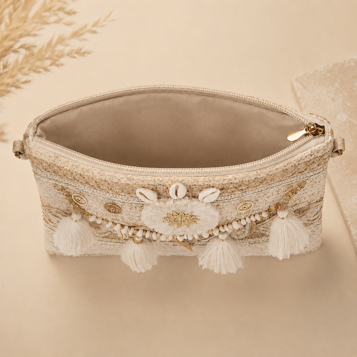 Women’s Handmade Woven Straw Clutch Bag with Gold Chain Straps, Shoulder and Hand Carry Bag
