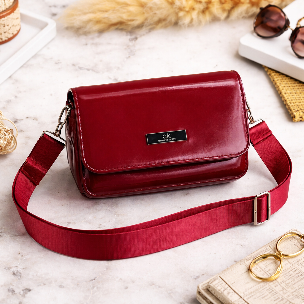 Stylish women’s 7AGAT handbag with shoulder and crossbody straps, casual and evening purse, made of elegant material.
