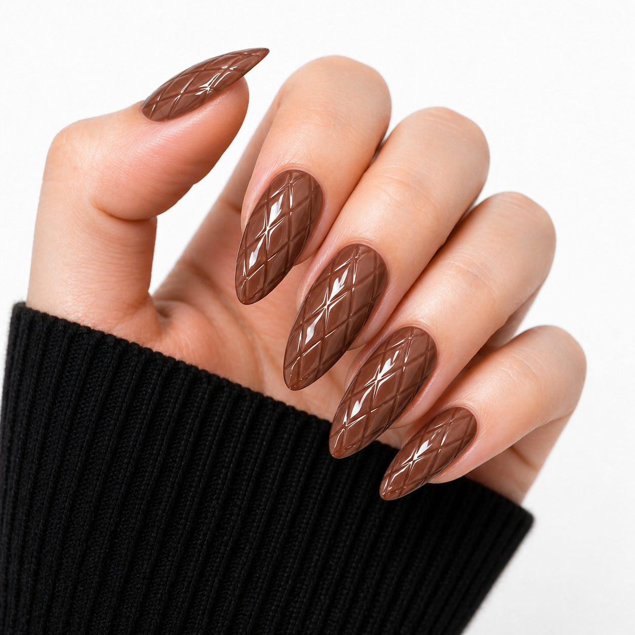 Set of 12 glossy reusable press-on nails from 7AGAT, made of ABS material, for daily wear and special occasions.