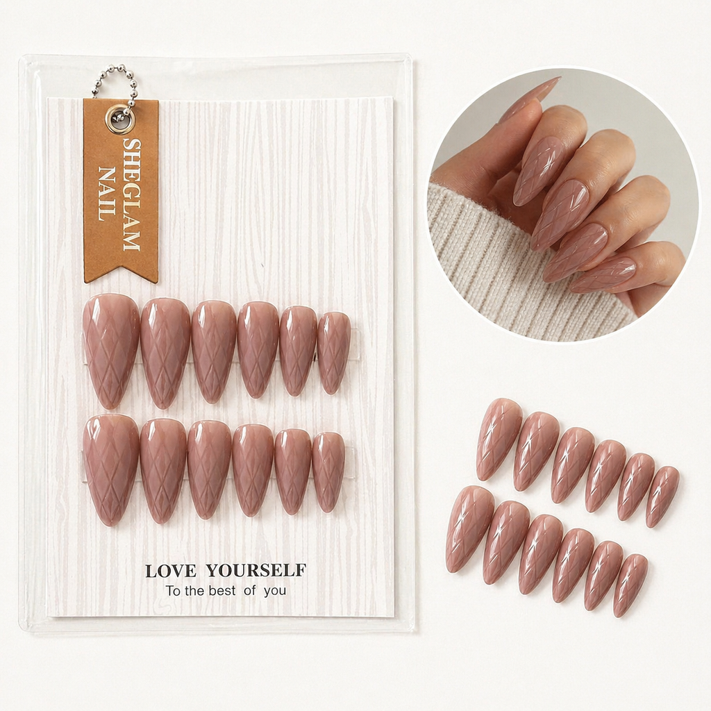Set of 12 glossy, reusable press-on nails from 7AGAT made of ABS material, perfect for daily wear and special occasions.