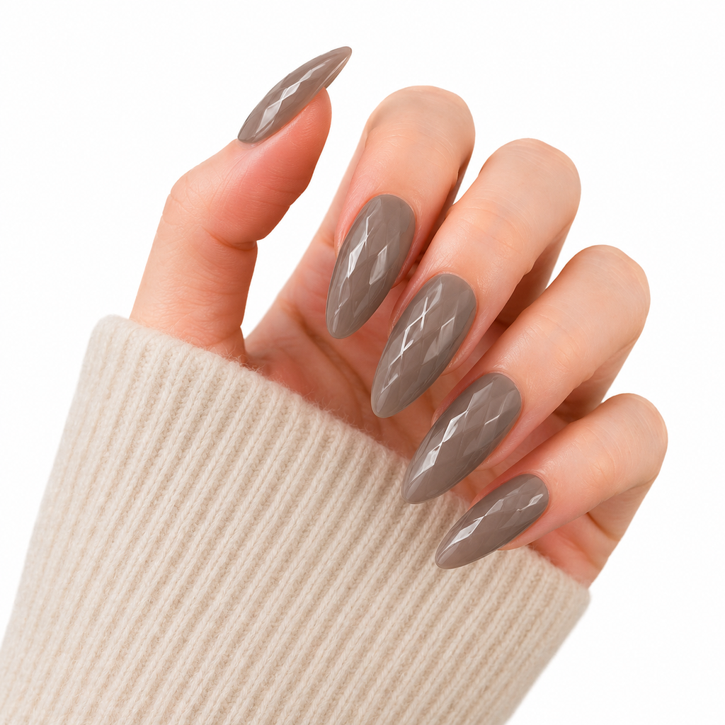 Set of 12 glossy black press-on nails by 7AGAT, reusable ABS false nails for daily wear and special occasions.