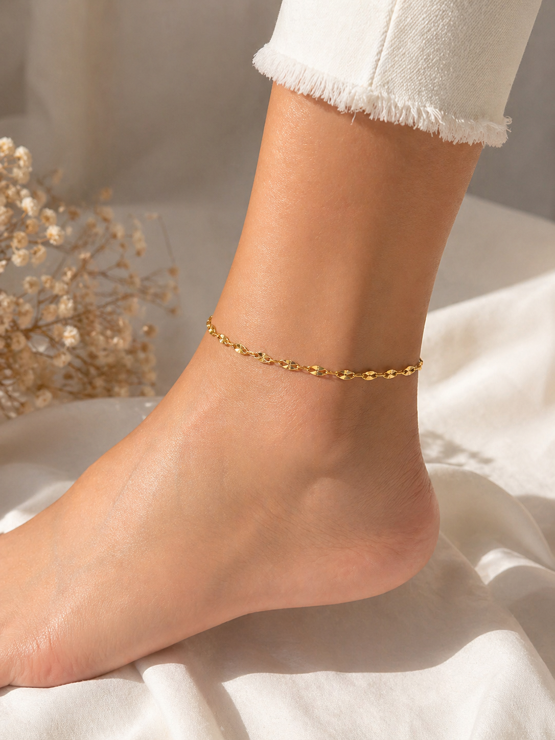 Gold-tone stainless steel anklet for women with lobster clasp, adjustable, lightweight, tarnish-resistant jewelry by 7AGAT.